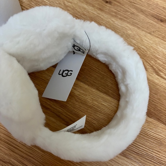 UGG Women’s White/Off White Faux Fur Ear Muffs - Picture 10 of 13